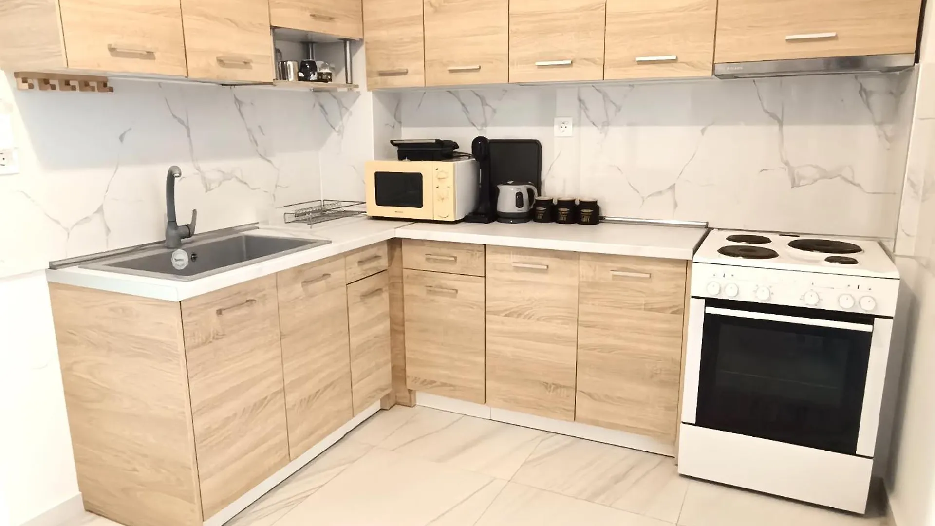 Apartment Comfort Corner 75Sm 100Mbs Thessaloniki
